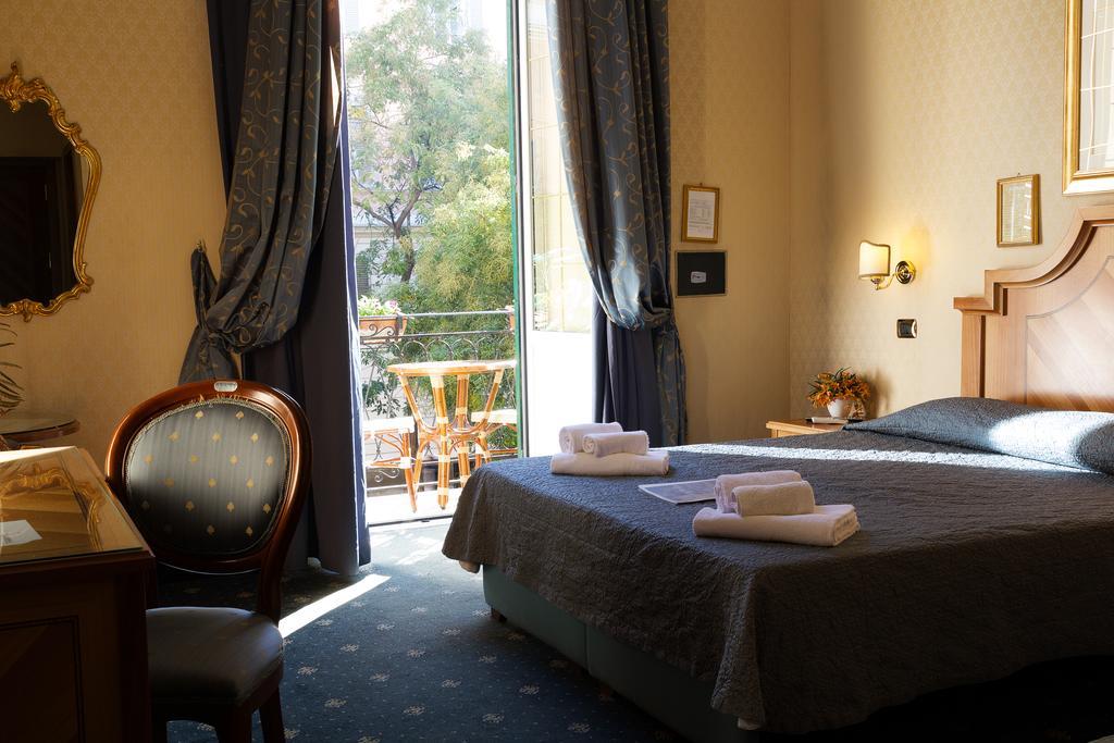 Les Chambres D'Or Rome Bilik gambar